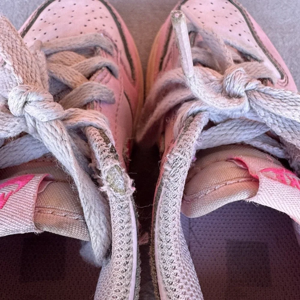 Size 12c - Nike Dunk Low Triple Pink Preschool Girls DH9756-600‎